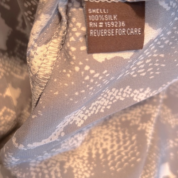 J.McLaughlin Silk Blouse Snake L - Picture 6 of 9
